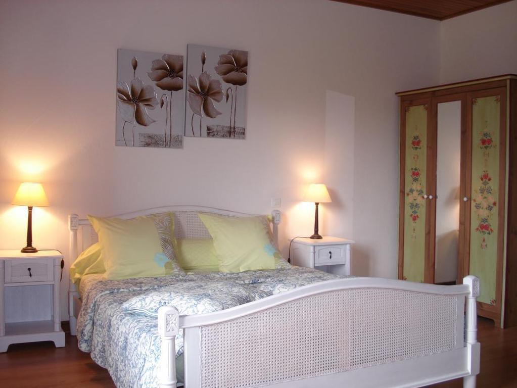 Chambre D'Hotes La Haie Fleurie Chevillard Habitación foto