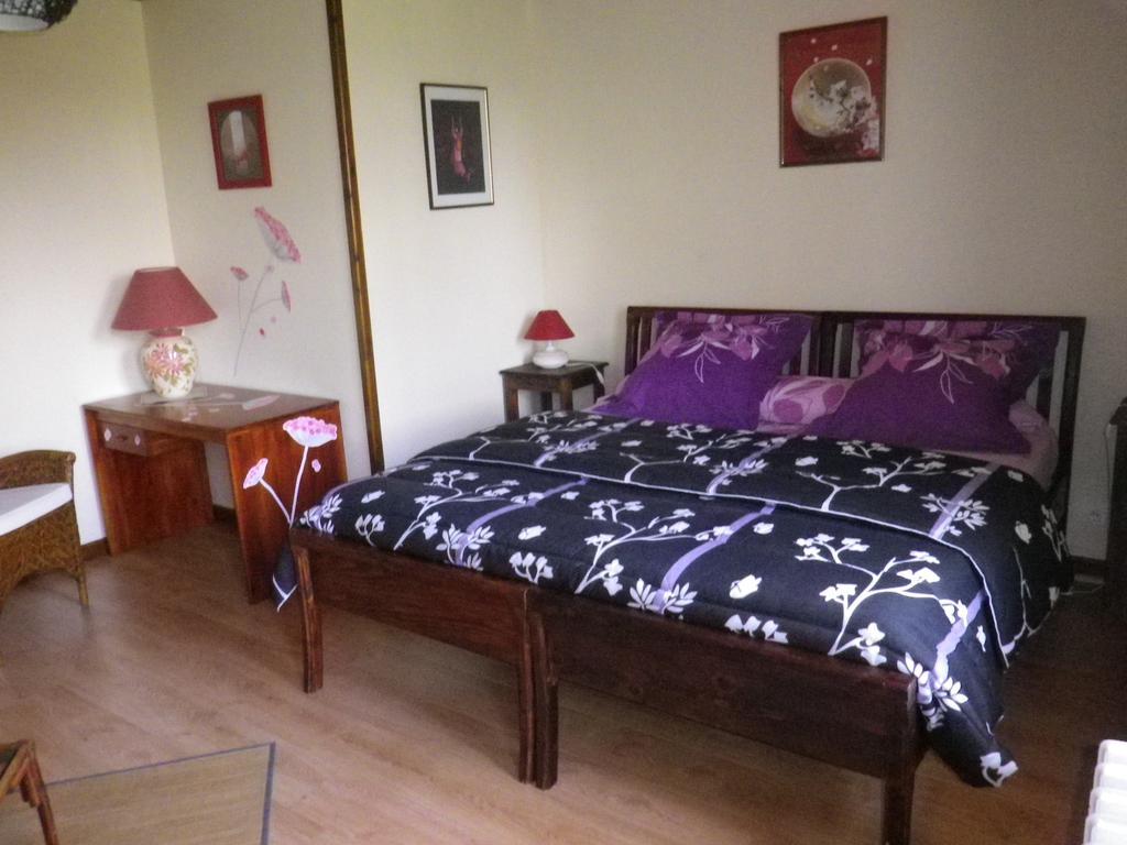 Chambre D'Hotes La Haie Fleurie Chevillard Habitación foto